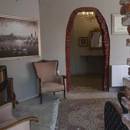 Bahaus Hostel