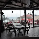 Bahaus Hostel Near Bluemosque And Hagiasophiamosque - 2 Minutes Hostel